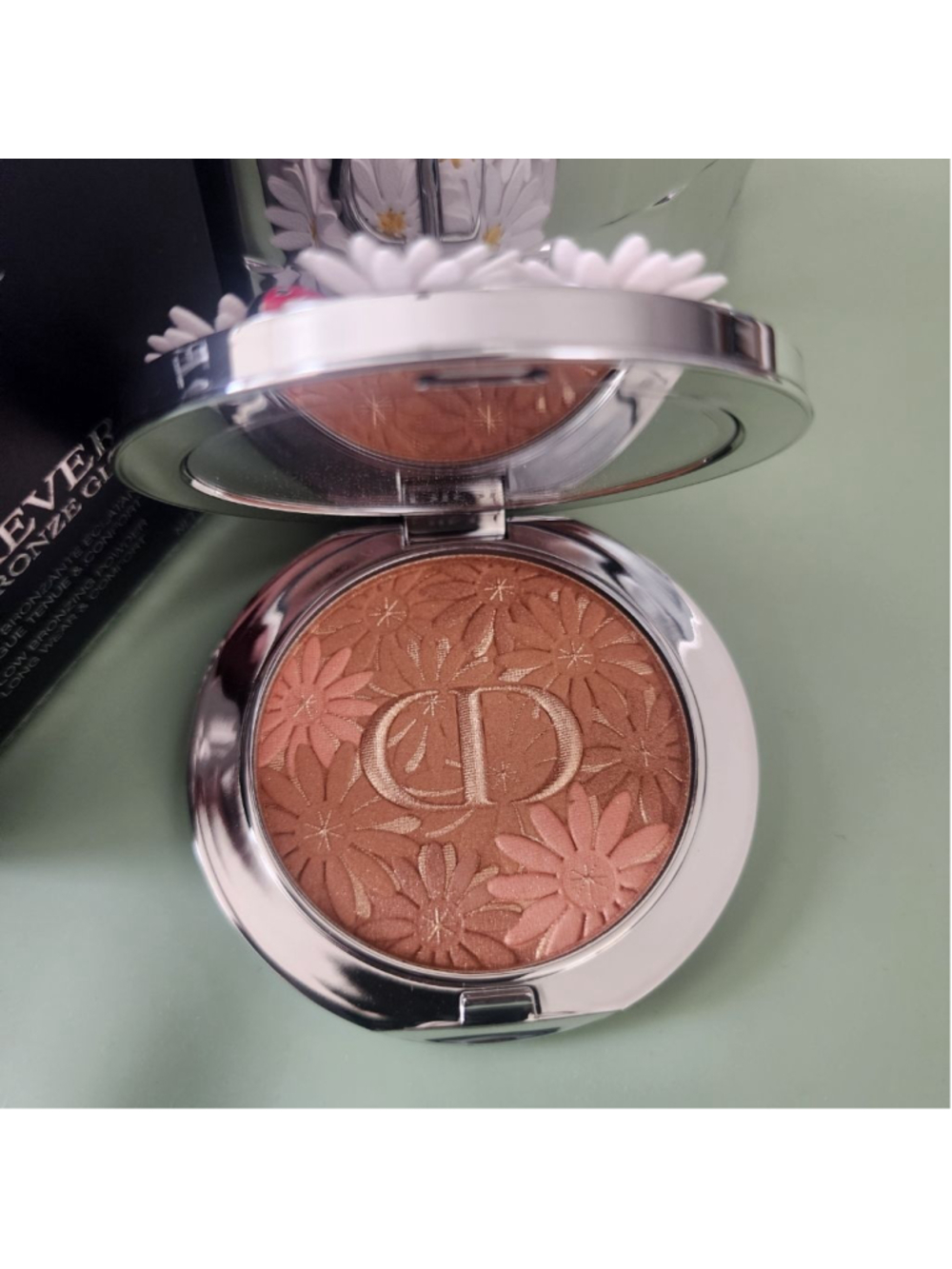 Coral shade - Dior Forever Nude Bronze Glow - Bronzer